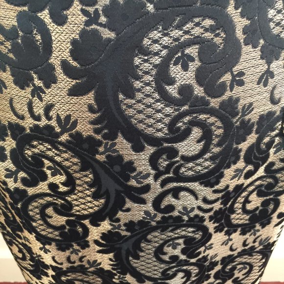 Women's Worthington Gold and Black Brocade Skirt Size 12T - Picture 6 of 6